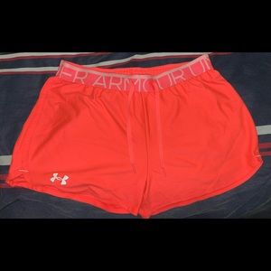 Woman’s under armor shorts